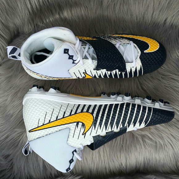 Nike Strike Pro Football Cleats NWOB - Picture 2 of 5